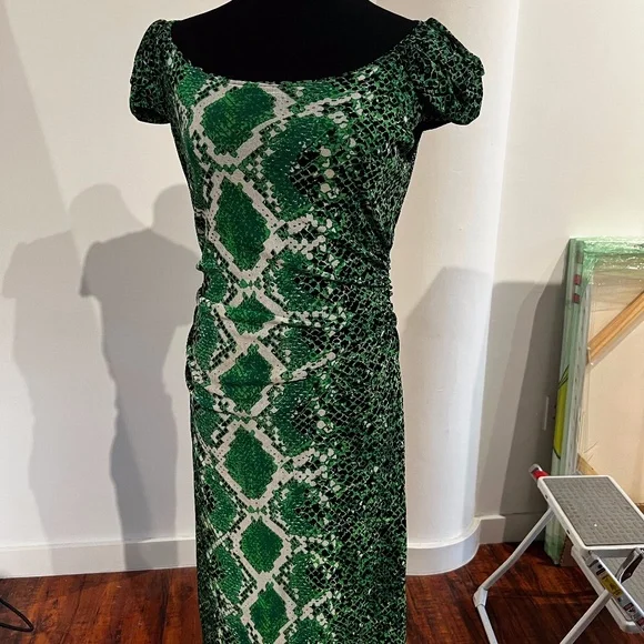 Kay Unger Dresses | Kay Unger Snakeskin Printed Dress | Color: Black/Green | Size: L | Amandadgw's Closet Kay Unger Dresses | Kay Unger Snakeskin Printed Dress | Color: Black/Green | Size: L | Amandadgw's Closet